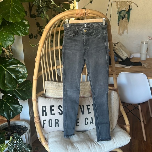 7 For All Mankind High Waist Ankle Skinny Jean. - Picture 1 of 6